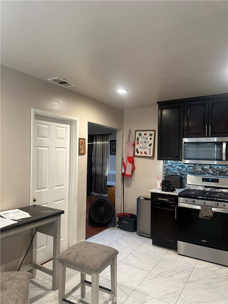 598 E Wilson Property Photo 4