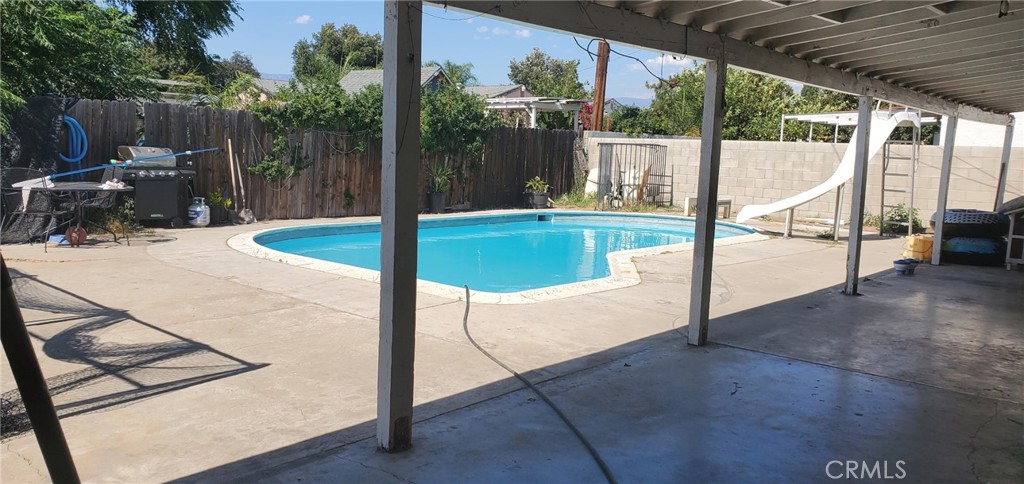 598 E Wilson Property Photo 7