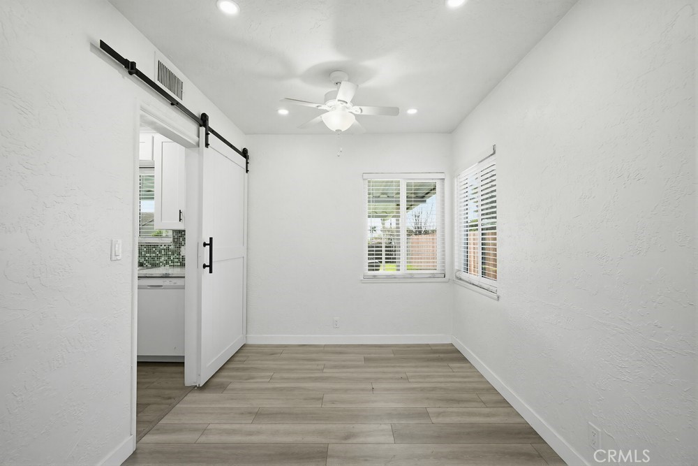 9805 Devon Street Property Photo 9