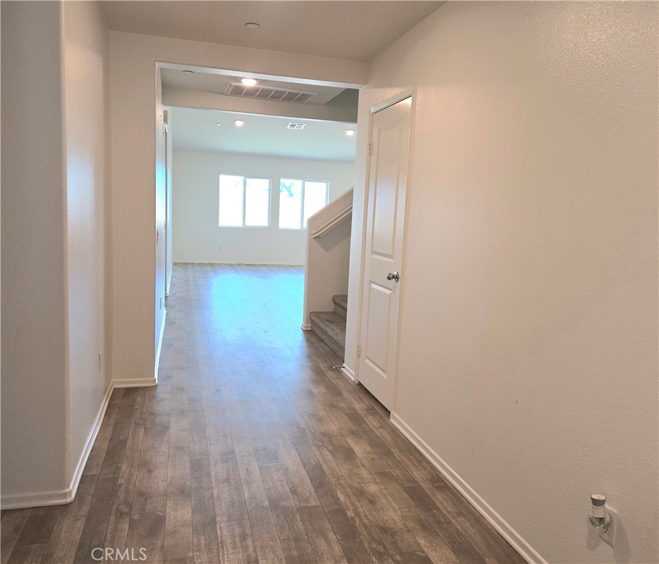 586 Directo Property Photo 4
