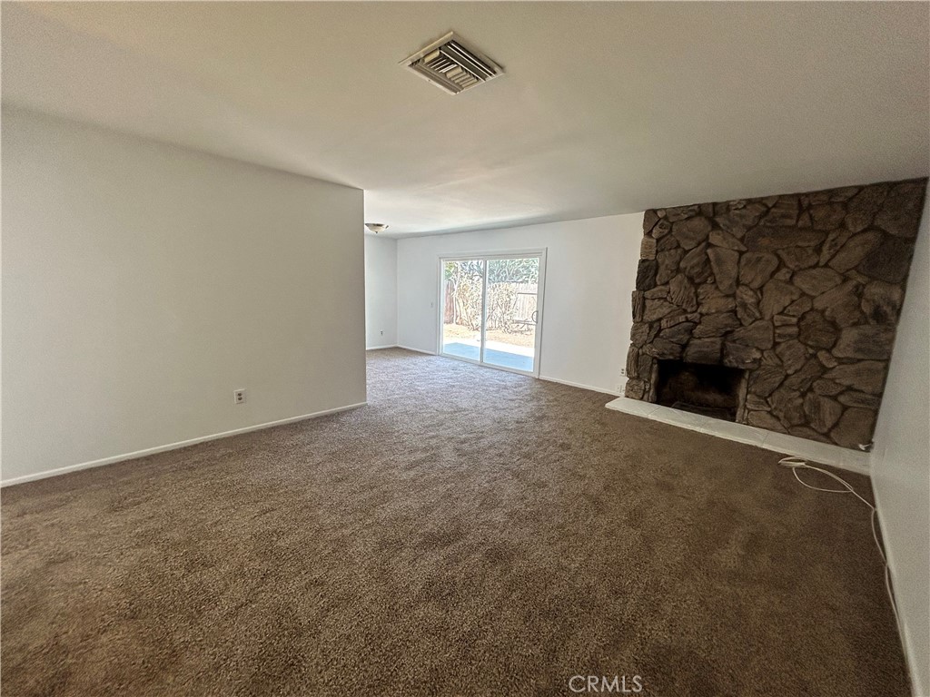 3385 Valencia Hill Property Photo 4