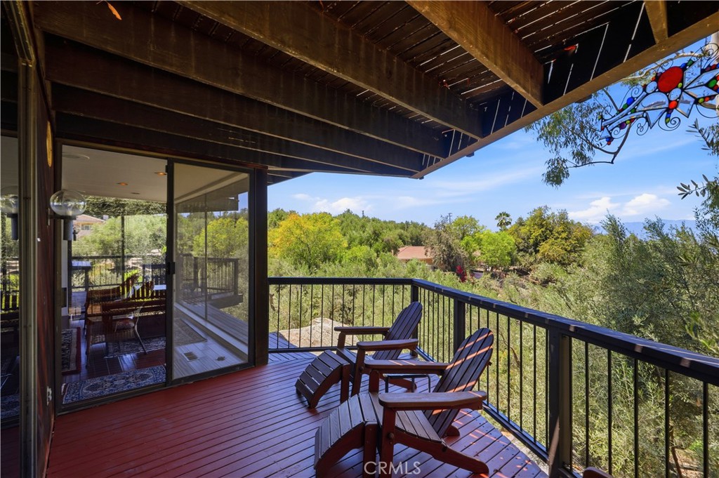 17115 Ranchero Property Photo 4