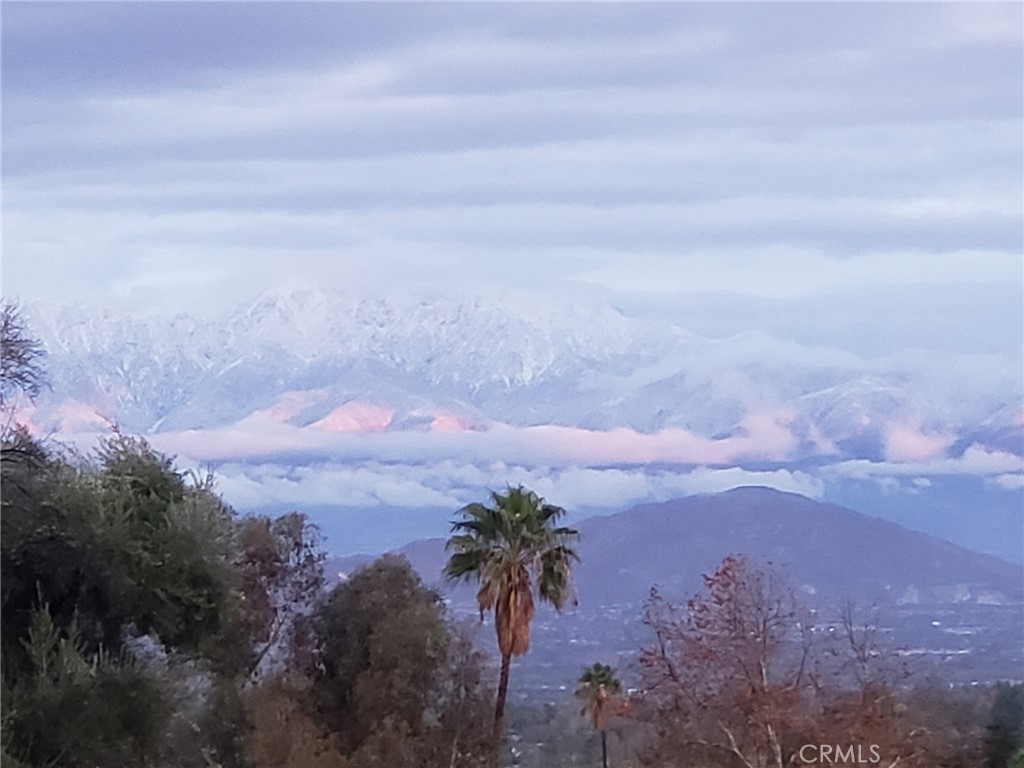 17115 Ranchero Property Photo 7
