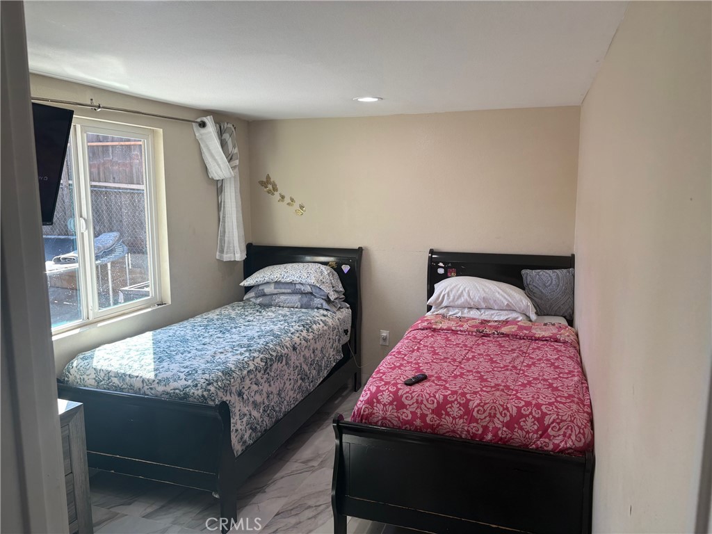 6764 Chadbourne Avenue A Property Photo 11
