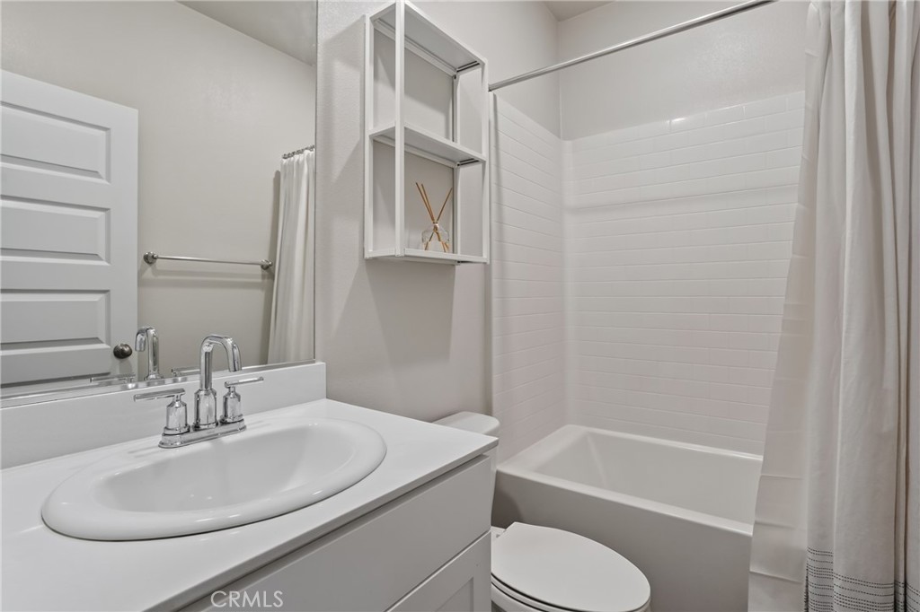 1750 Cayton Loop Property Photo 27