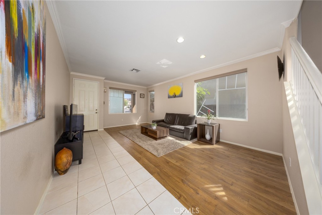 661 Alderbery Property Photo 6