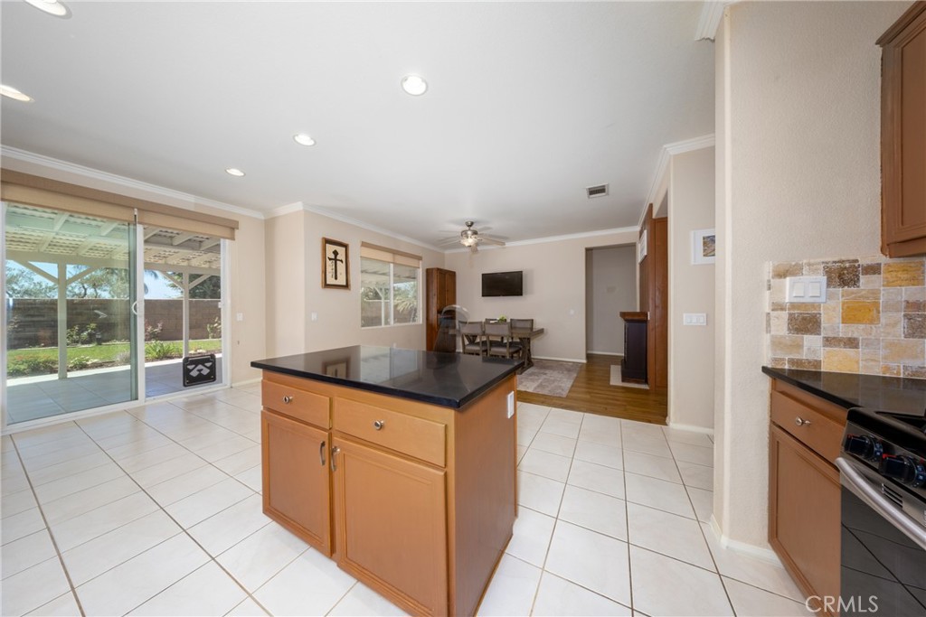 661 Alderbery Property Photo 16
