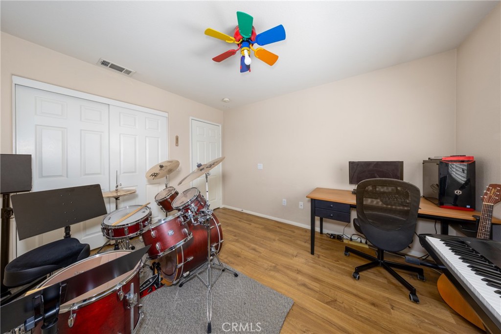 661 Alderbery Property Photo 37