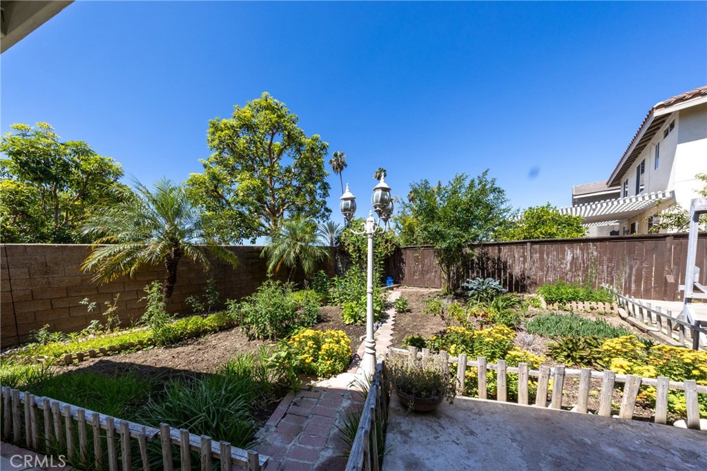 661 Alderbery Property Photo 41