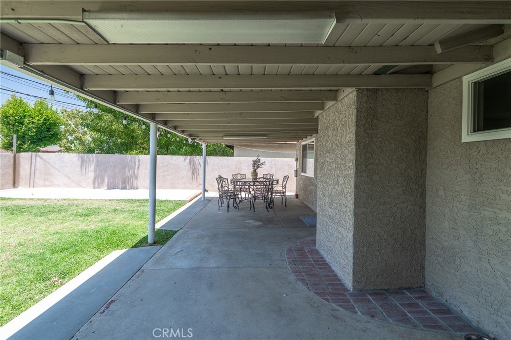 5717 N Hanlin Property Photo 29