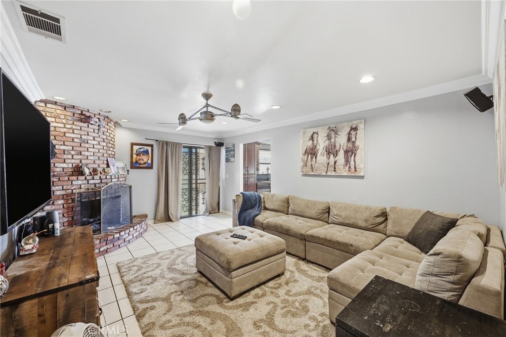 15060 Zieglinde Drive Property Photo 6