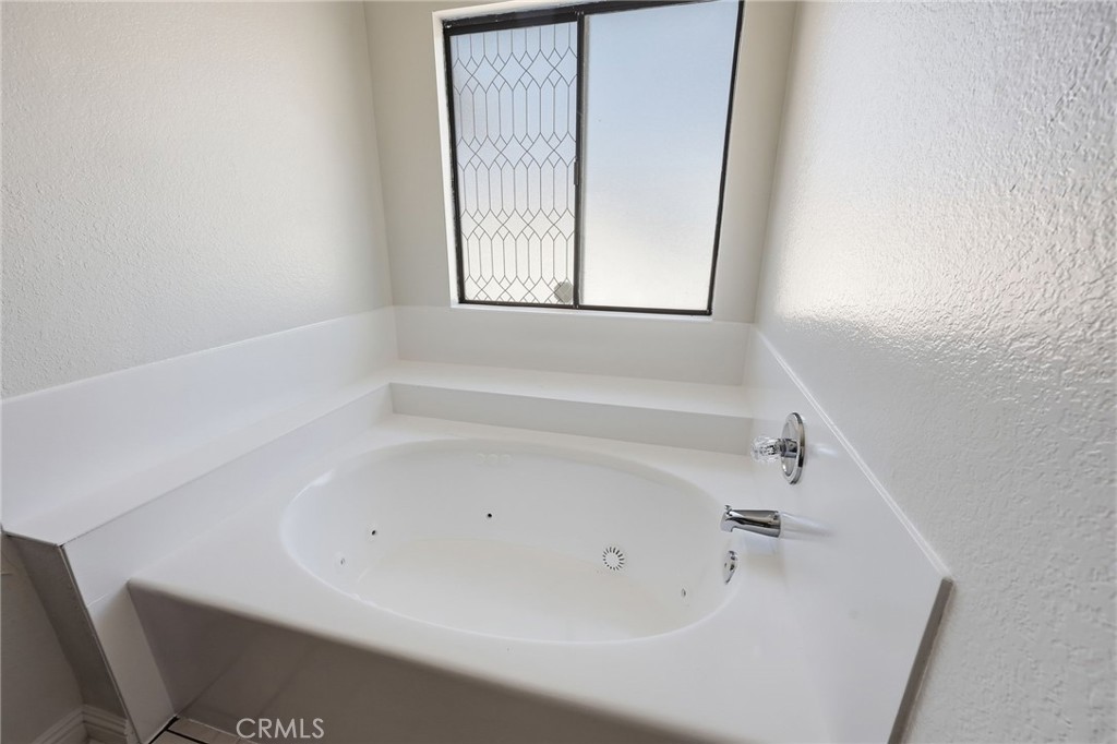 15060 Zieglinde Drive Property Photo 11