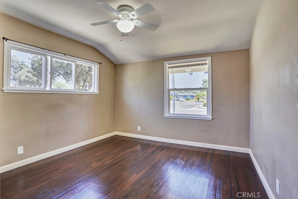 1001 S Adams Property Photo 15