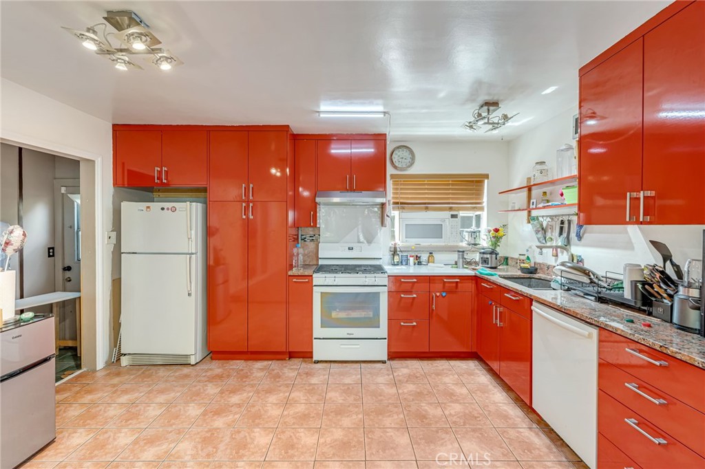 3440 Mono Drive Property Photo 5