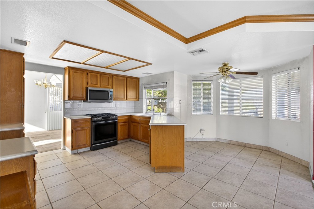 6727 Hawkley Drive Property Photo 15