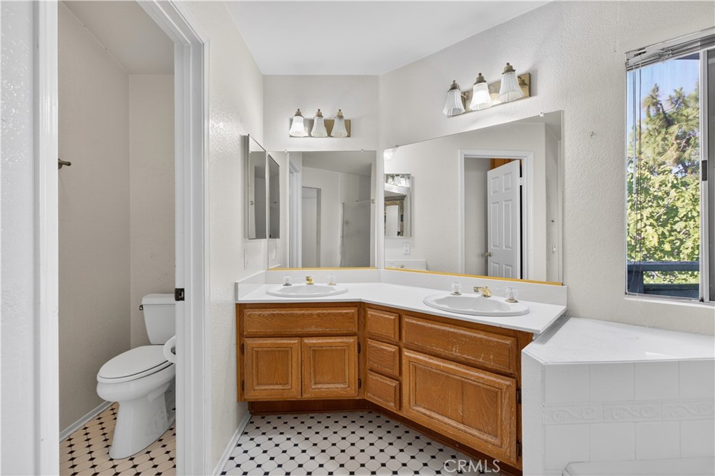 6727 Hawkley Drive Property Photo 36
