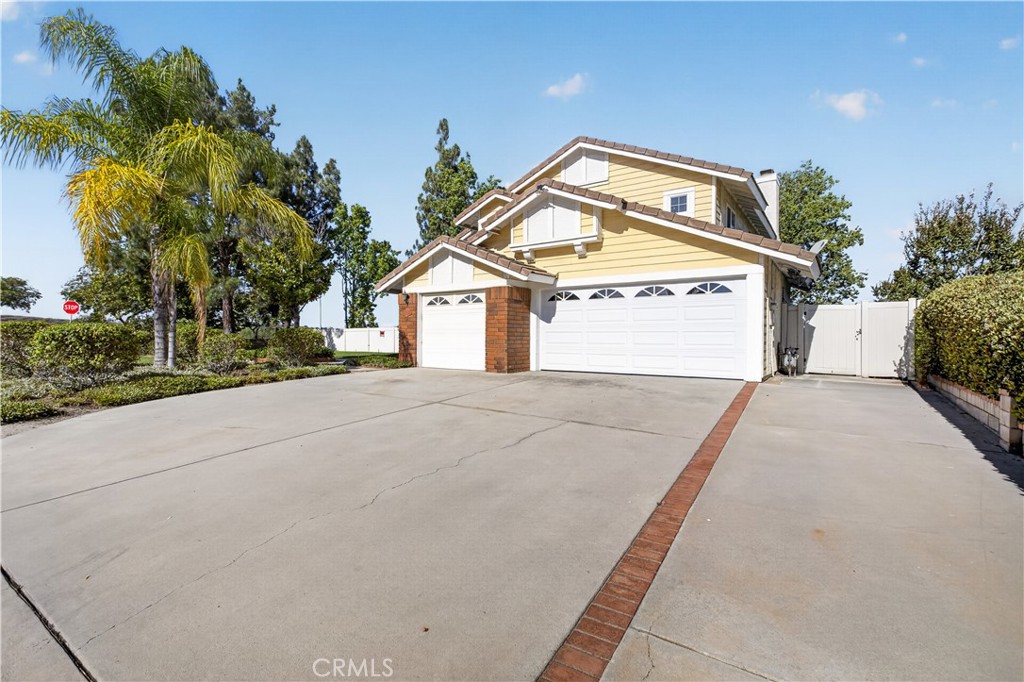 6727 Hawkley Drive Property Photo 46