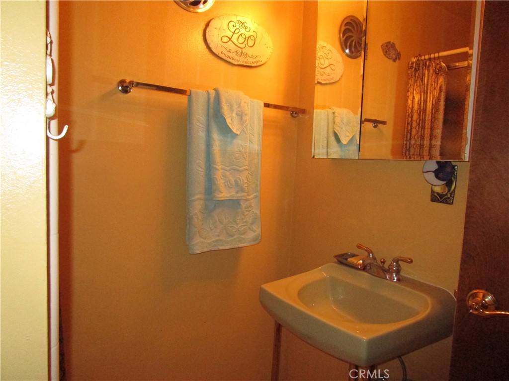 26614 Hillcrest Property Photo 17