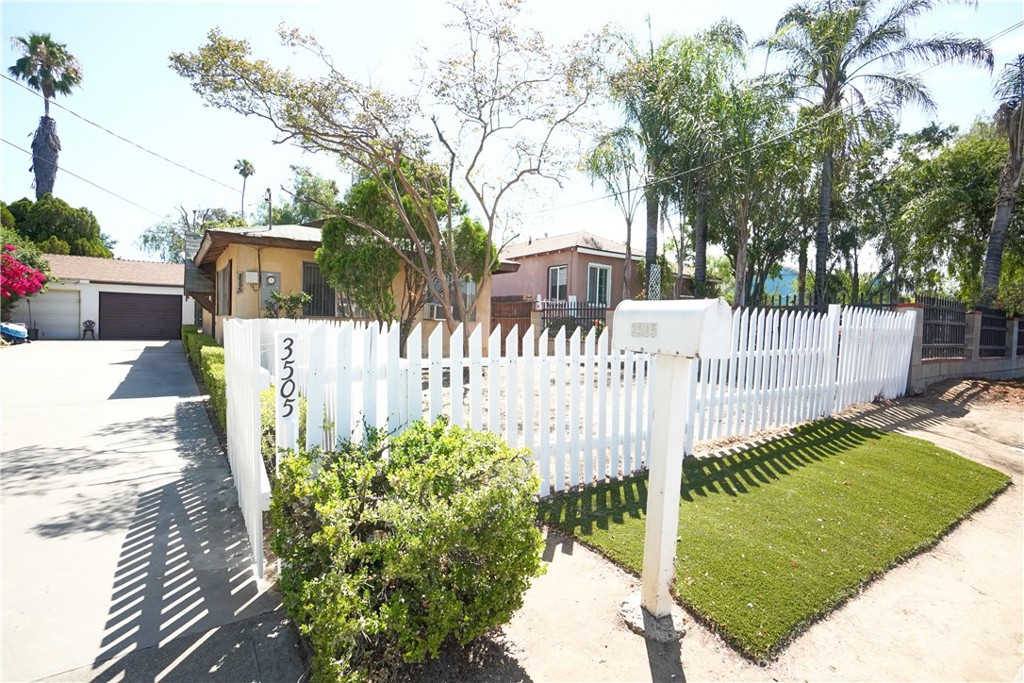 3505 Mckinley Property Photo 1