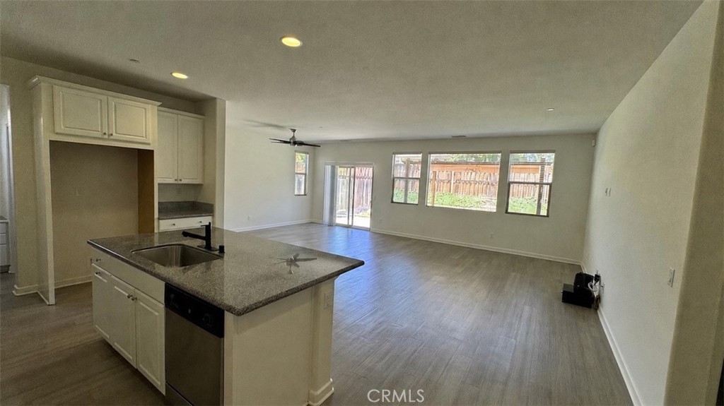 29480 Major League Property Photo 3
