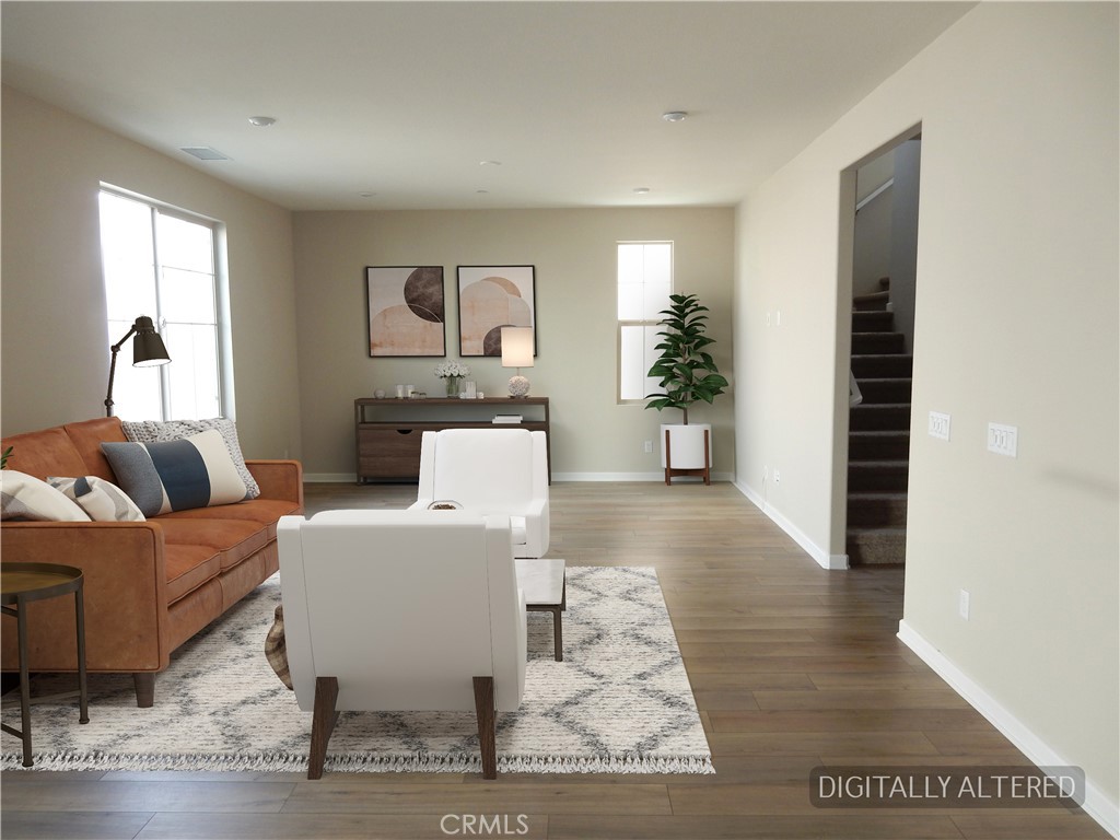 460 N Pinewood Property Photo 5