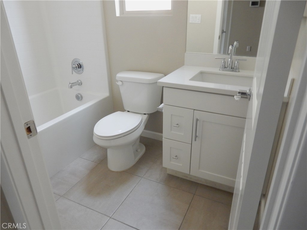 460 N Pinewood Property Photo 9
