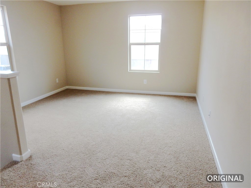 460 N Pinewood Property Photo 11