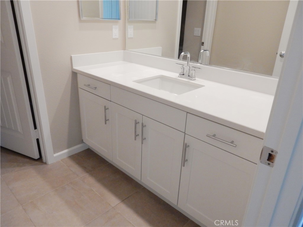 460 N Pinewood Property Photo 16