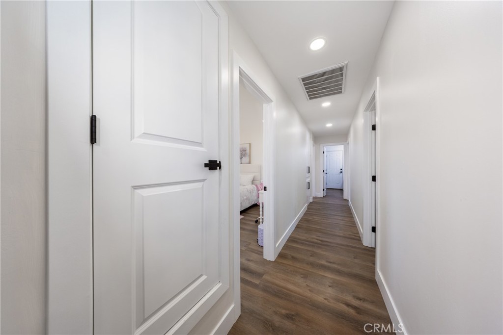 1370 Edgefield Property Photo 12