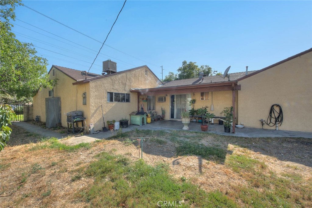 17788 San Bernardino Property Photo 37