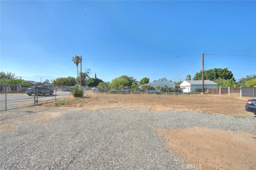 17788 San Bernardino Property Photo 46