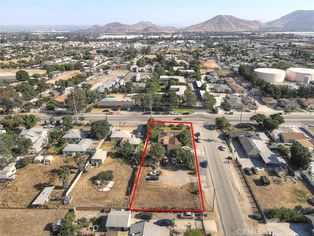 17788 San Bernardino Property Photo 55