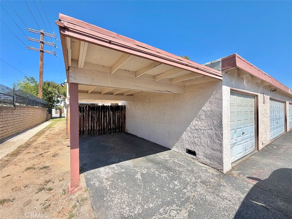 345 N Eucalyptus Avenue 1 Property Photo 18