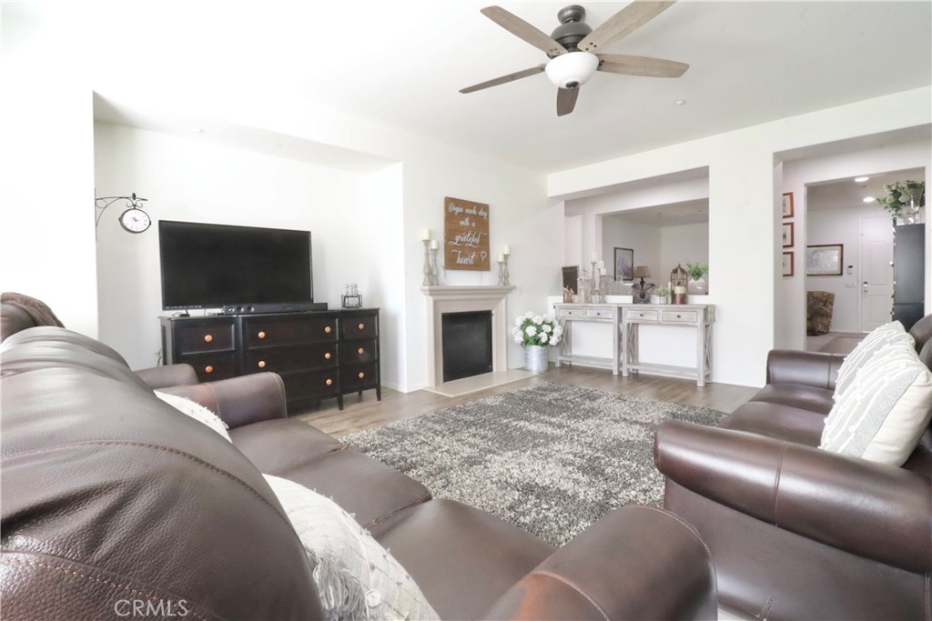 4964 Thornberry Property Photo 12