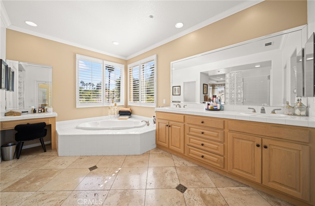 1240 San Cristobal Dr Property Photo 51