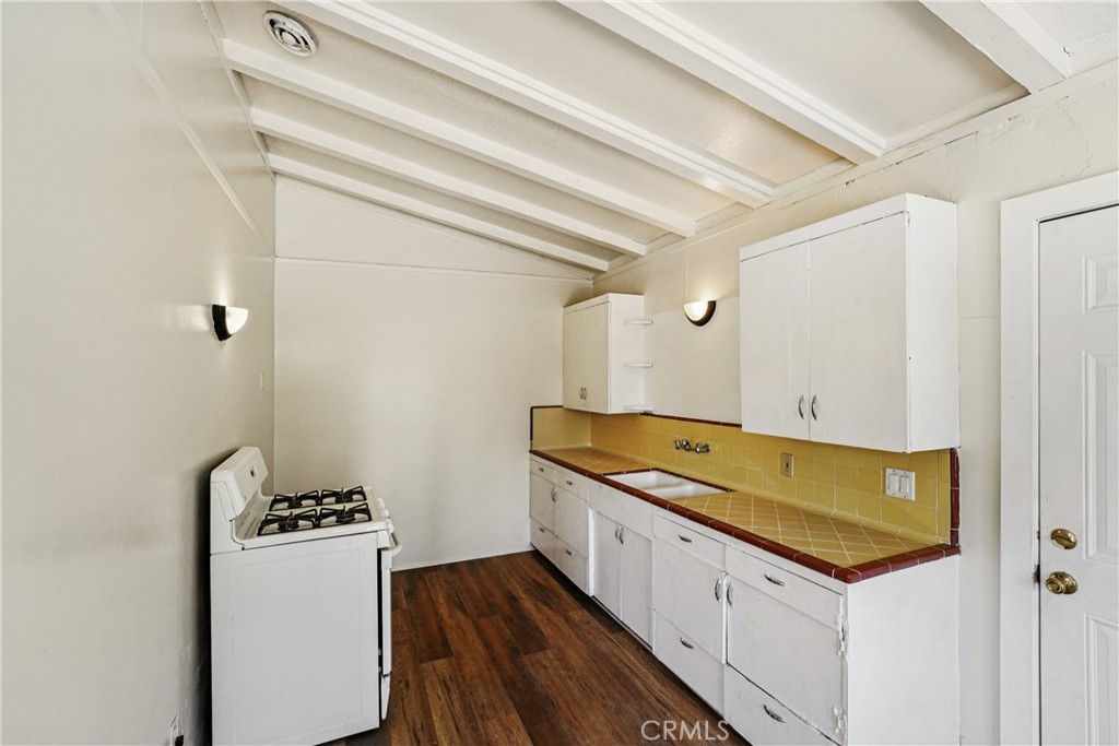 546 N 5th Street Property Photo 8