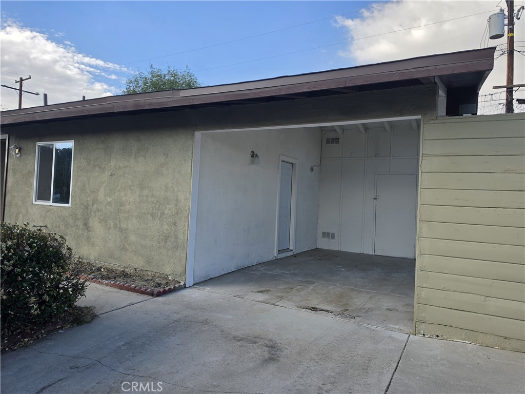 367 E Shaver Street Property Photo 3