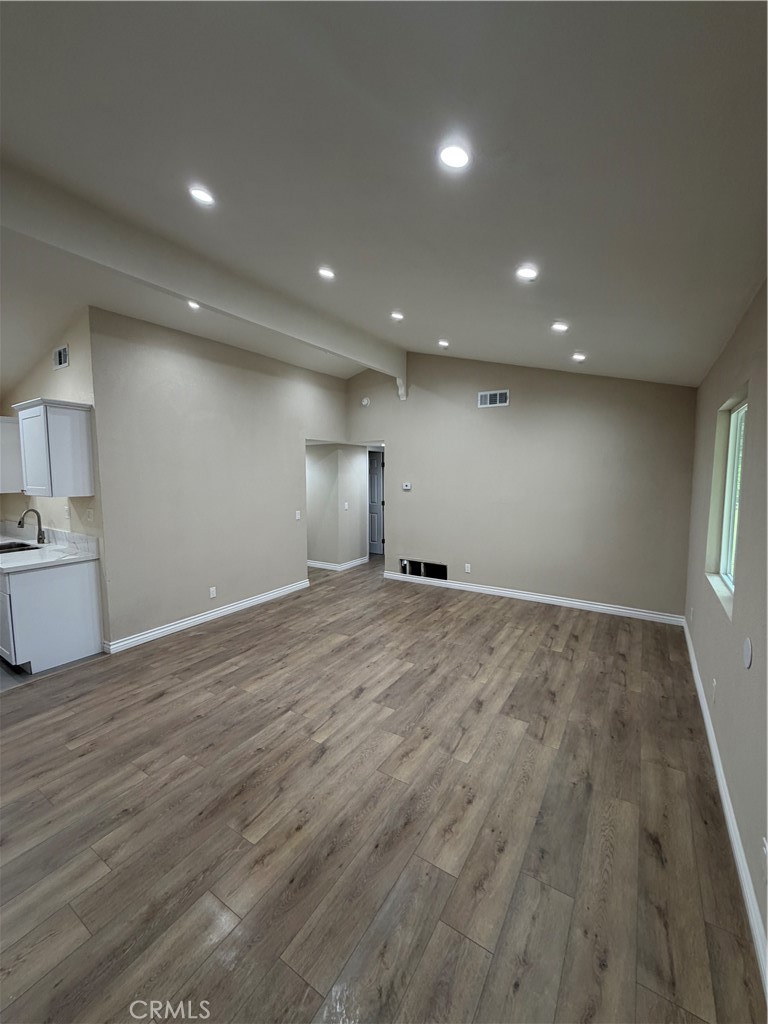 367 E Shaver Street Property Photo 11