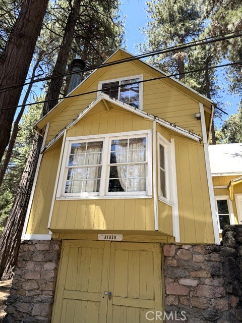 31858 Hollow Way Property Photo 2