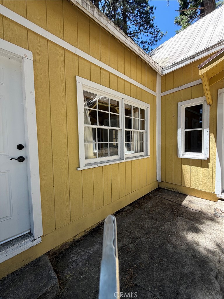 31858 Hollow Way Property Photo 5