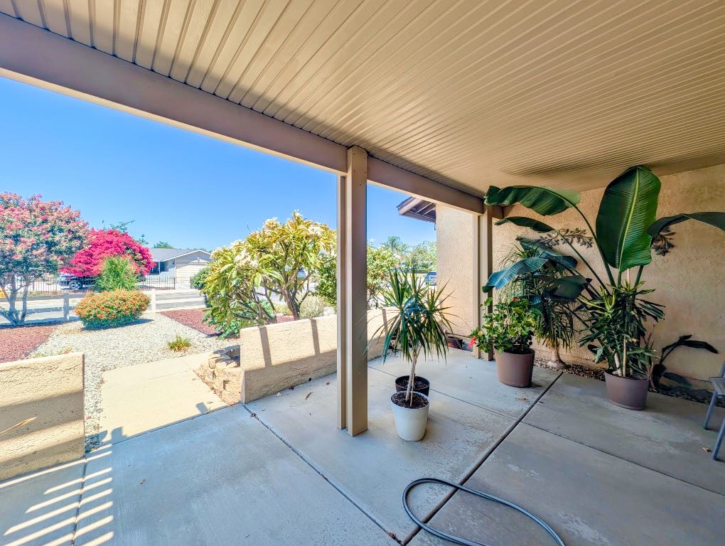 545 Mikalor Property Photo 6