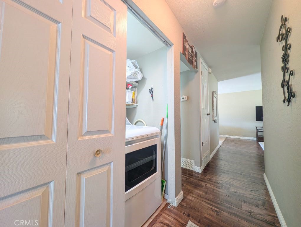 545 Mikalor Property Photo 24