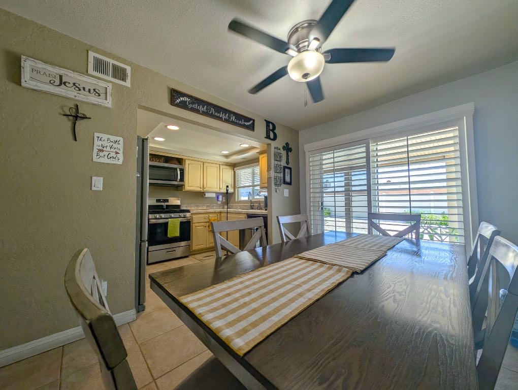 545 Mikalor Property Photo 34