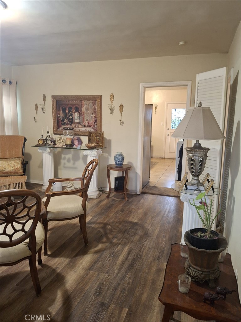 1346 W Century Property Photo 3