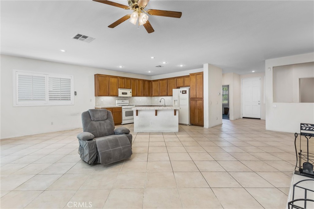 16796 Colt Way Property Photo 7
