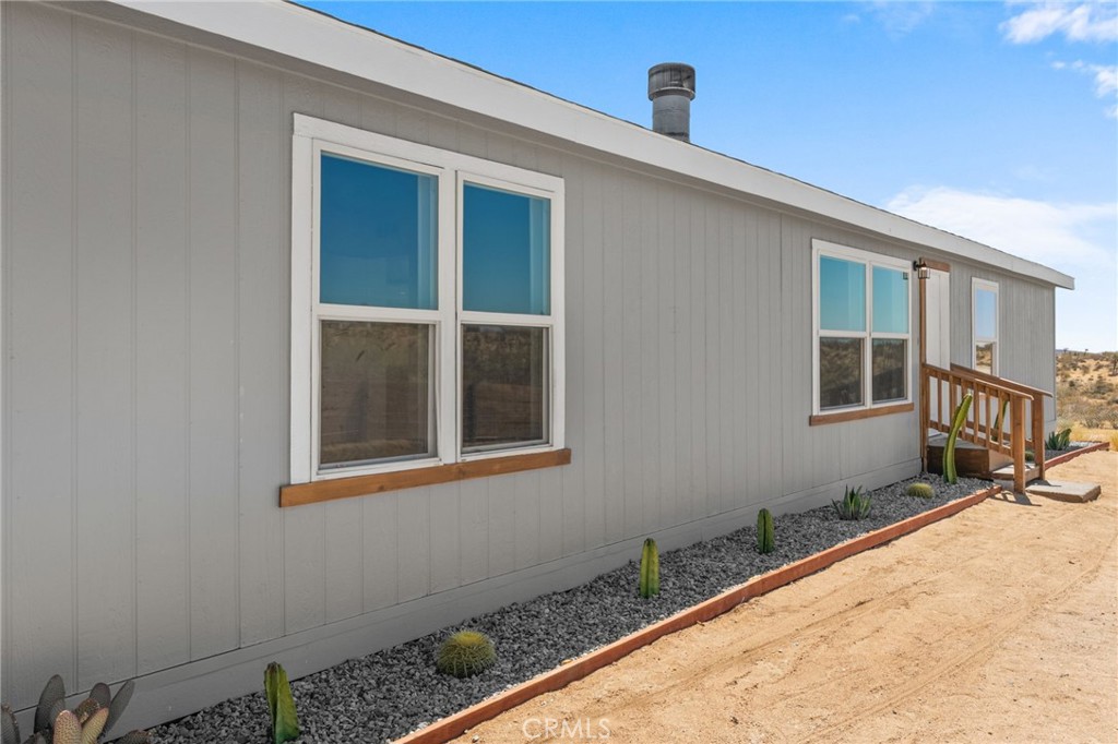 363 Delgada Avenue Property Photo 7
