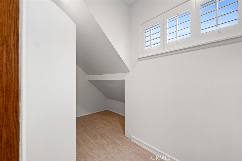 19013 Consul Ave Property Photo 25