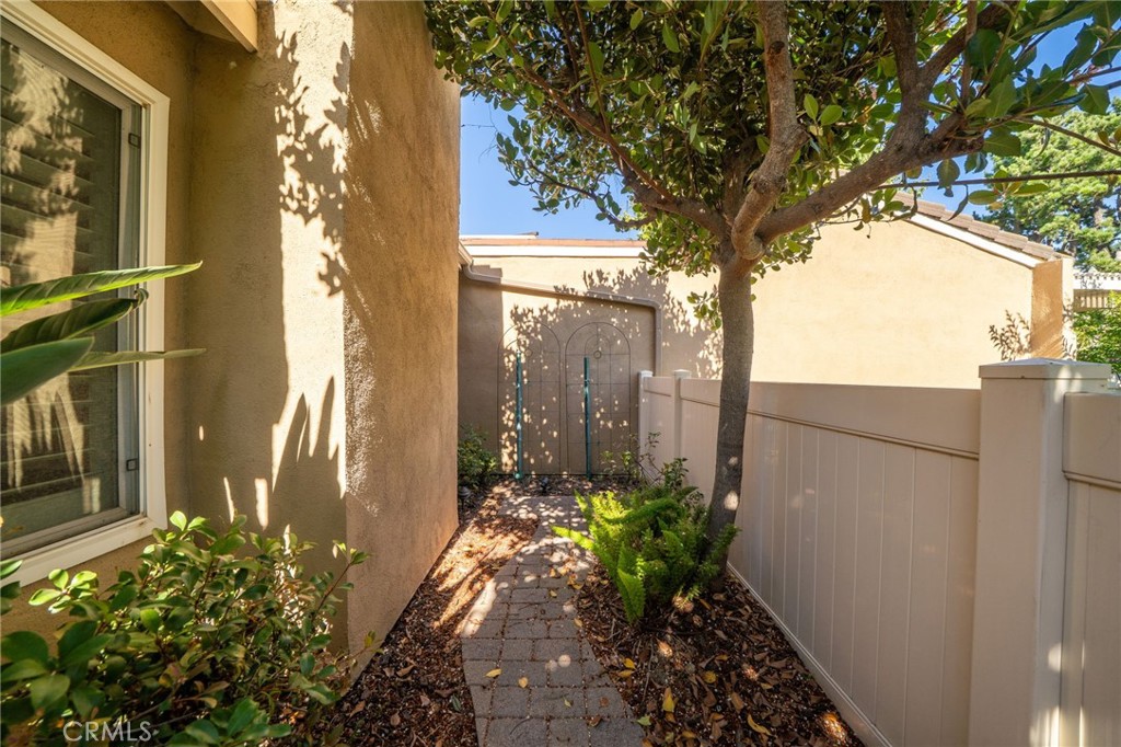 1156 Mountain Gate Property Photo 30