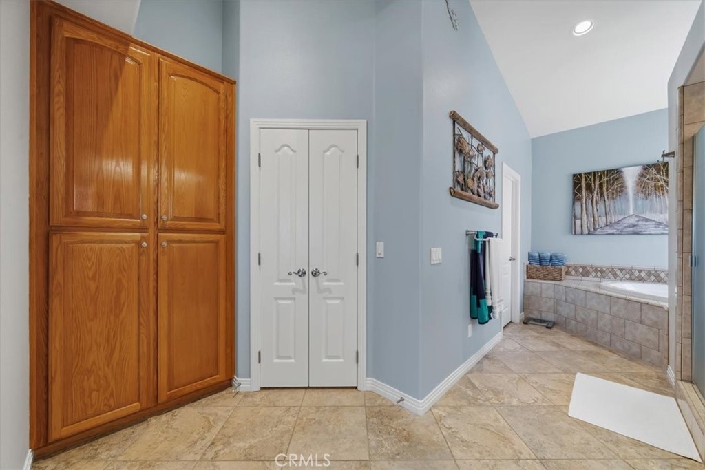 18015 Wildwood Property Photo 34