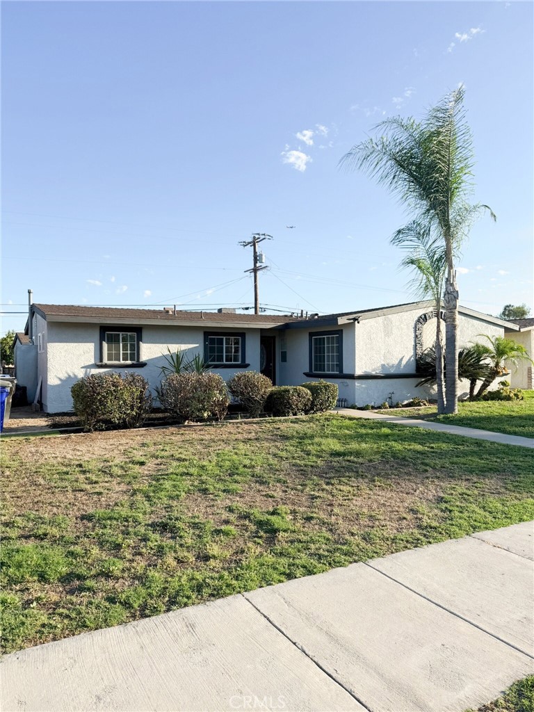 1346 E El Morado Court Property Photo 1